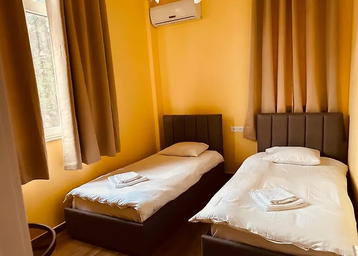 Auto Tana Guest House