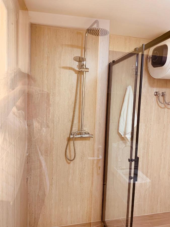 Auto Tana Bed & Breakfast Tirana