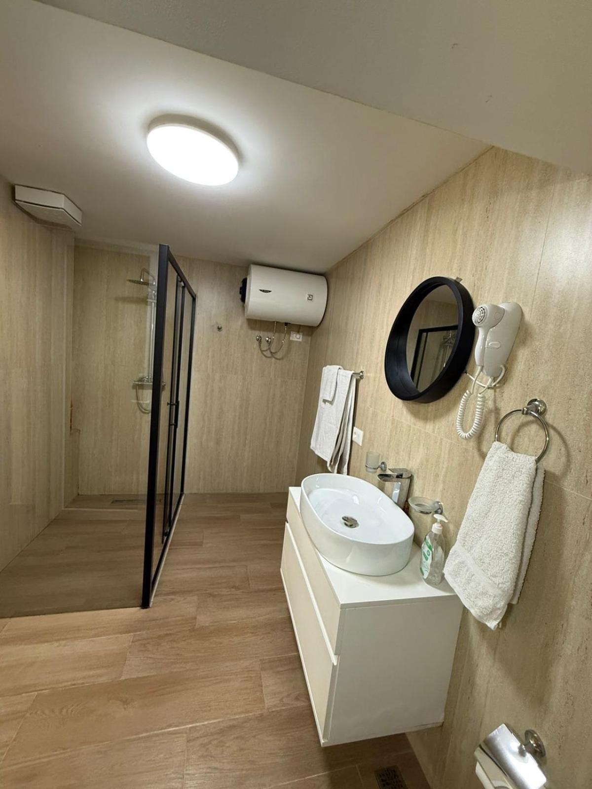 Bed & Breakfast Auto Tana *